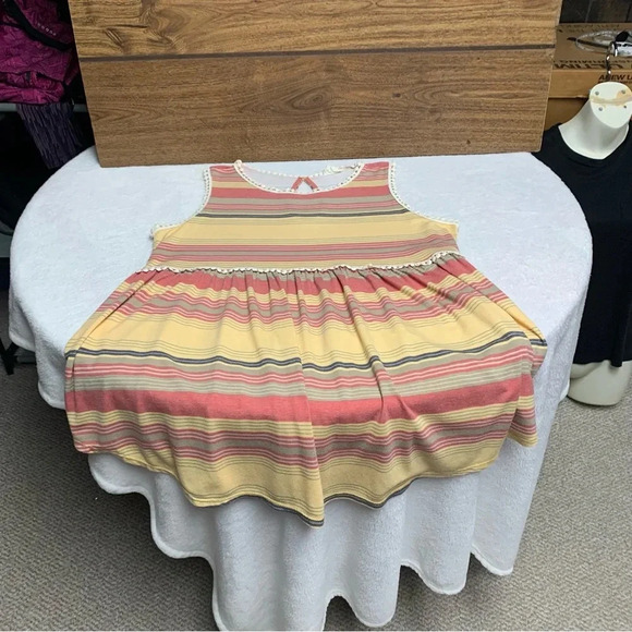 143 Story sleeveless top warm tone colors size medium but would fit up - Picture 8 of 8